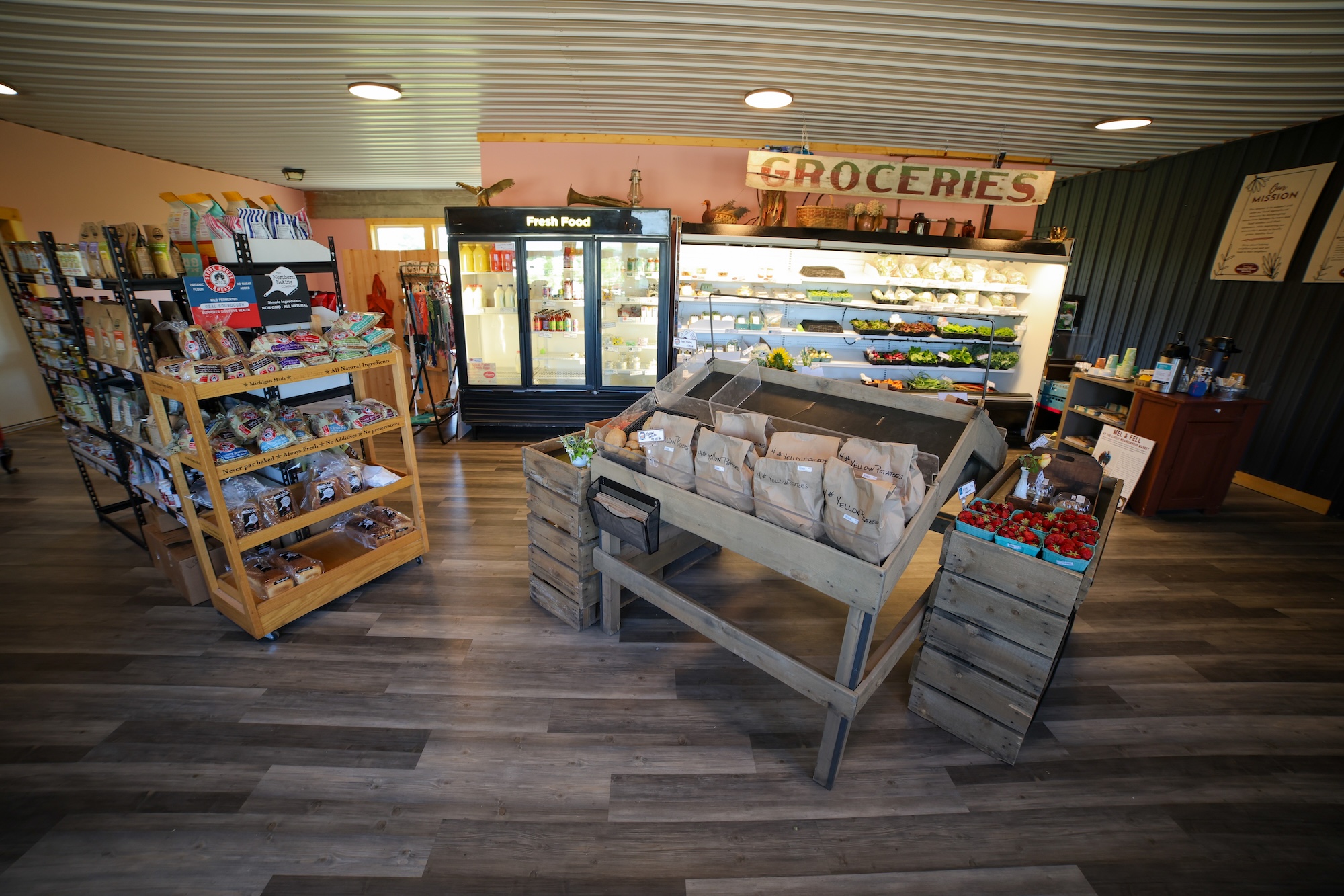 Inside the Lively NeighborFood Market in Empire, Mich., the farm stop is supplied by 26 local farmers. Image credit: Jeremy Marble, University of Michigan News