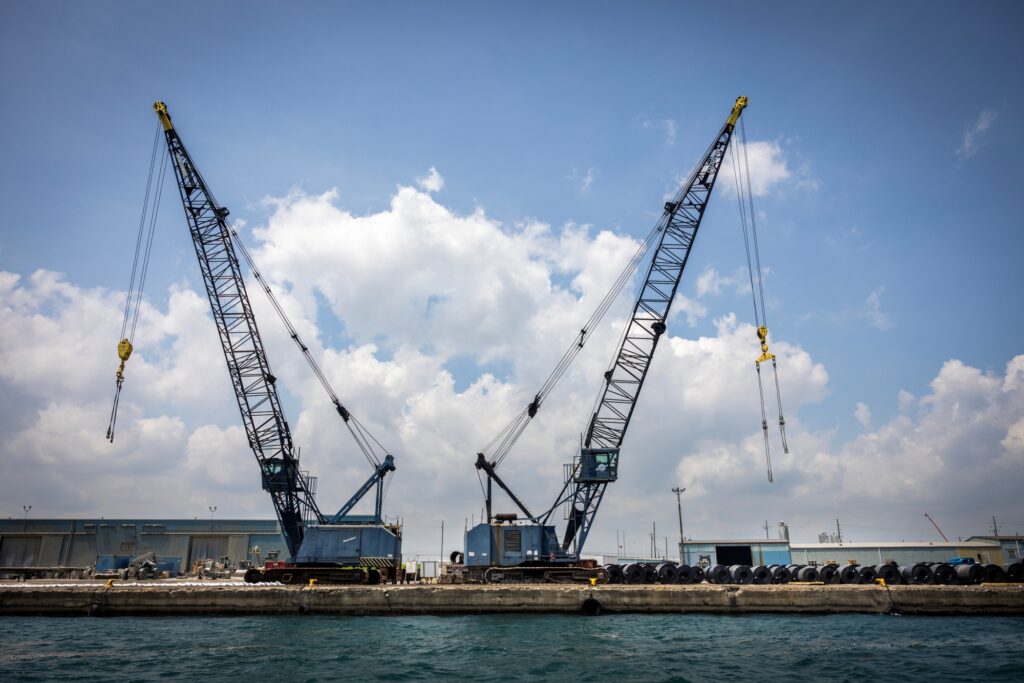 Cranes at the Nicholson Terminal and Dock's Detroit terminal can move cargo on and off ships. Image credit: Marcin Szczepanski, Michigan Engineering.