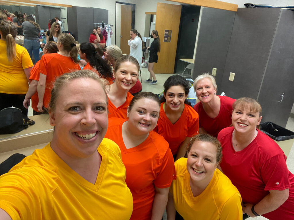 Weaver with tap-dancing friends at a dance studio in Illinois.&nbsp;