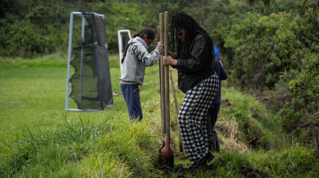 U-M students in a rural high school in Otavalo (Maria Fernanda Aguilar Lopez).