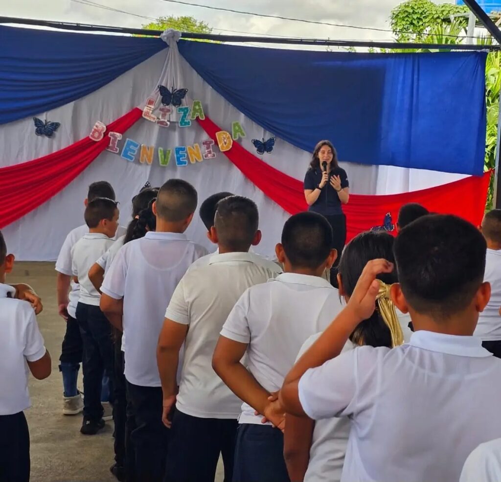 Peace Corps Liza Cushnir in Costa Rica.
